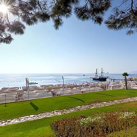 Fun Sun Family Club Saphire Hotel 5*