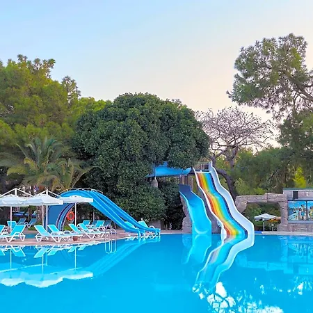 Fun Sun Family Club Saphire Hotel