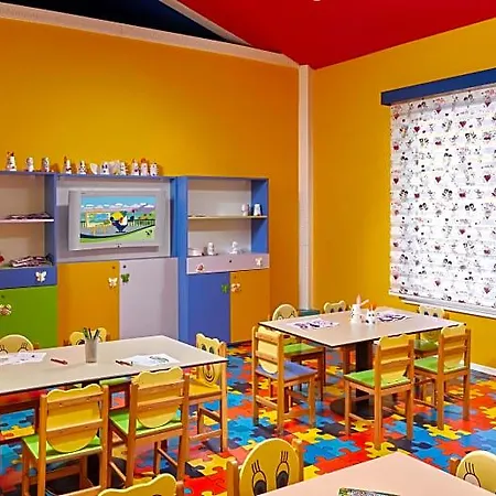 Fun Sun Family Club Saphire Hotel